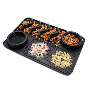 Silicone licking mat for slow feeding dogs and puppies