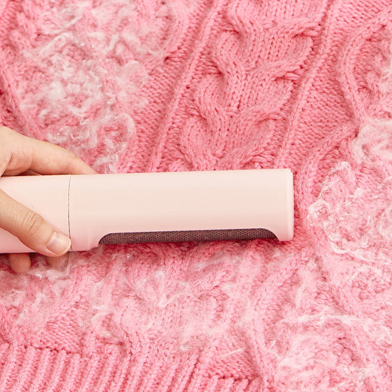Portable reusable lint remover for home and travel use