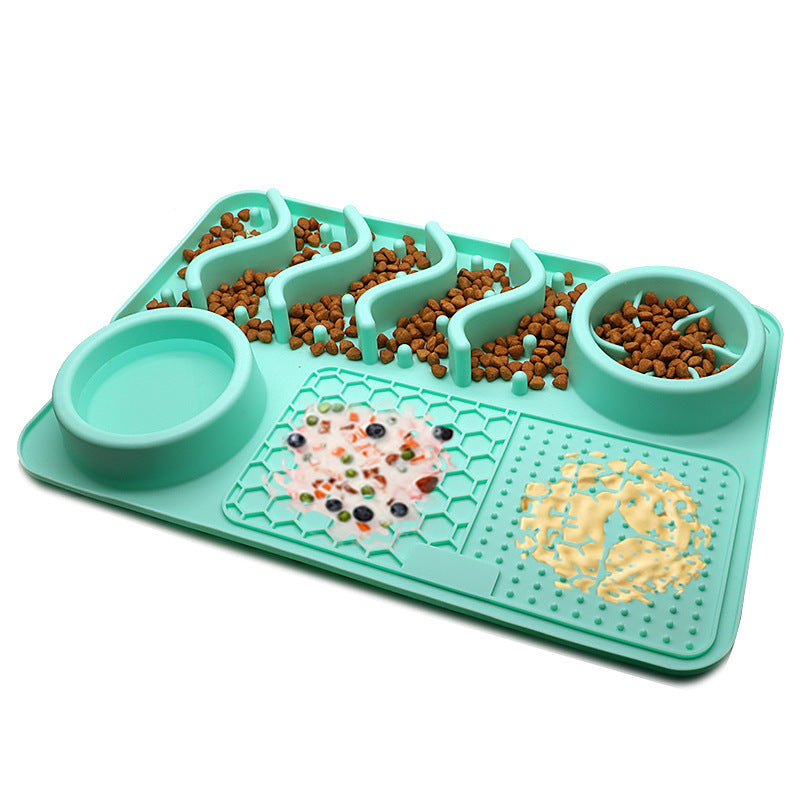 Pet slow feeder mat for healthy digestion and dental care
